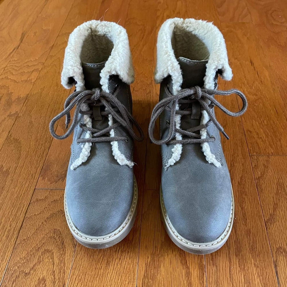 Sonoma boots